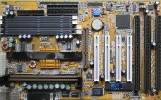 Mainboards Gigabyte GA 686BX Slot 1