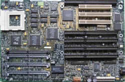 PC Komponenten Plato Premiere II AA 6229098 206 Intel 430NX Neptune S82433NX S82434NX